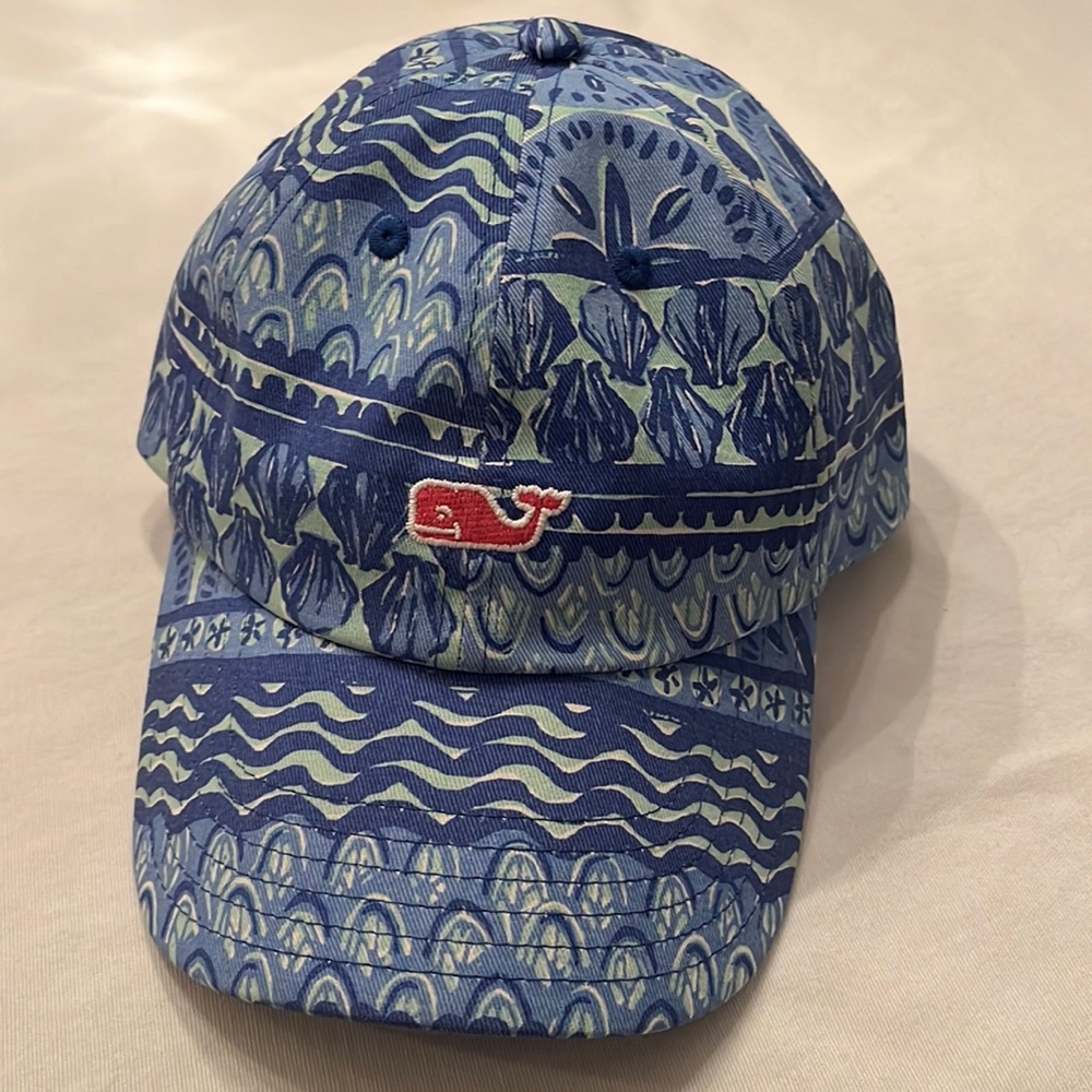 Vineyard Vines Women’s hat- Blue Waves & Shells